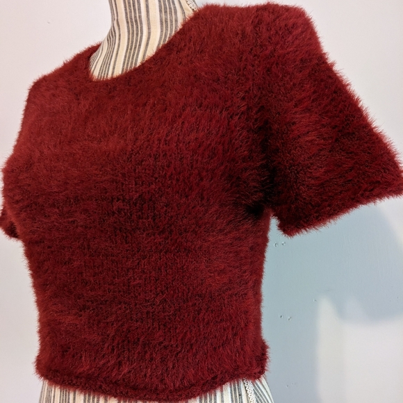 Olivaceous new top women's sweater large crop fuzzy nwt - Picture 3 of 14
